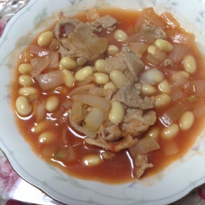 新豆の乾燥大豆を茹でて作りました♡お豆大好きなので、たっぷり食べれて嬉しいです〜♪とっても美味しかったです♡ごち様でした(^o^)/